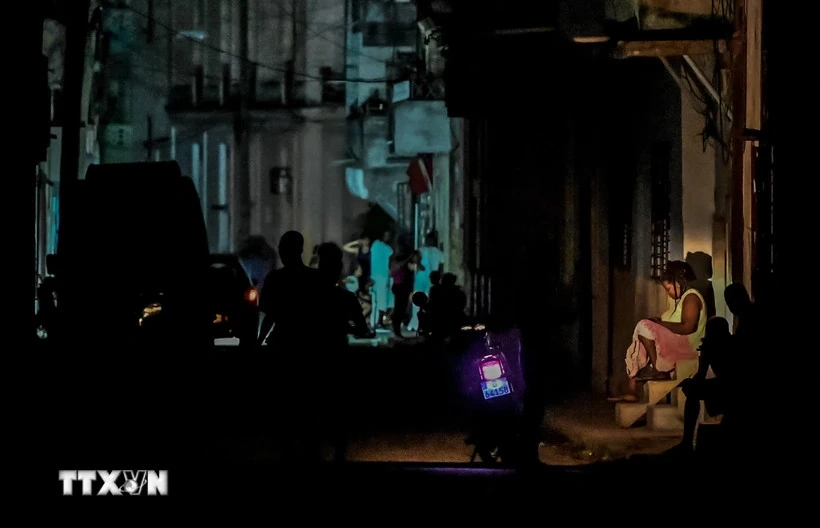 Cuba dần cấp điện trở lại sau sự cố mất điện toàn quốc