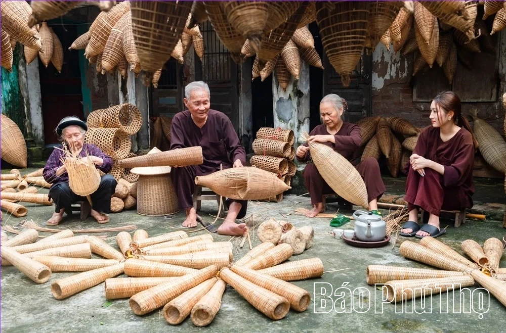 Tìm giải pháp gỡ khó cho các làng nghề đan lát