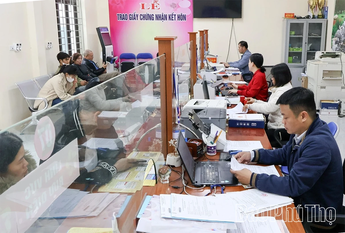 Gỡ “điểm nghẽn” nhân lực ở xã vùng khó