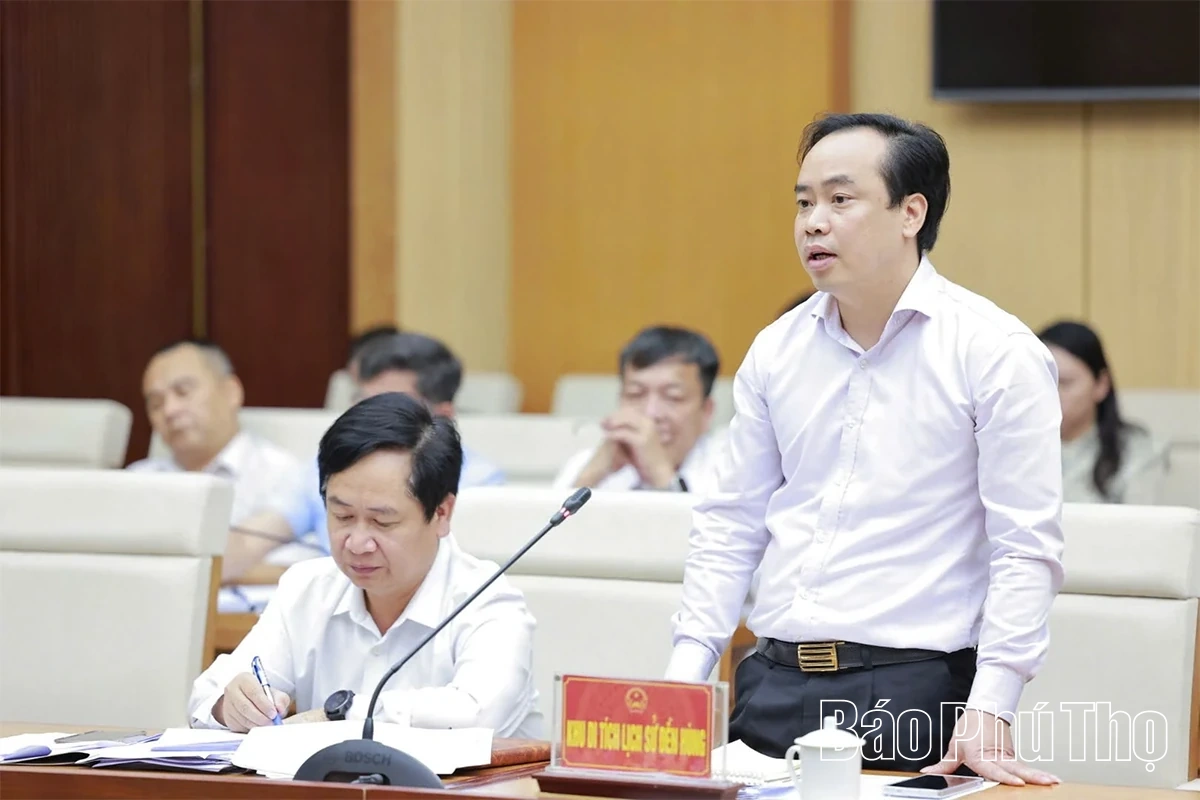 Chủ tịch UBND tỉnh Trần Duy Đông nghe báo cáo công tác tổ chức Giỗ Tổ Hùng Vương - Lễ hội Đền Hùng và Tuần Văn hóa - Du lịch Đất Tổ năm Bính Ngọ 2026