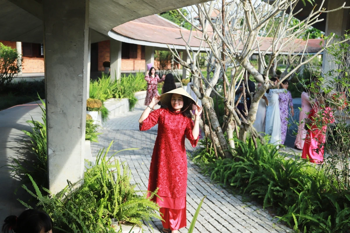 Ngôi chùa 300 tuổi có kiến trúc hành lang tròn khác biệt ở Huế