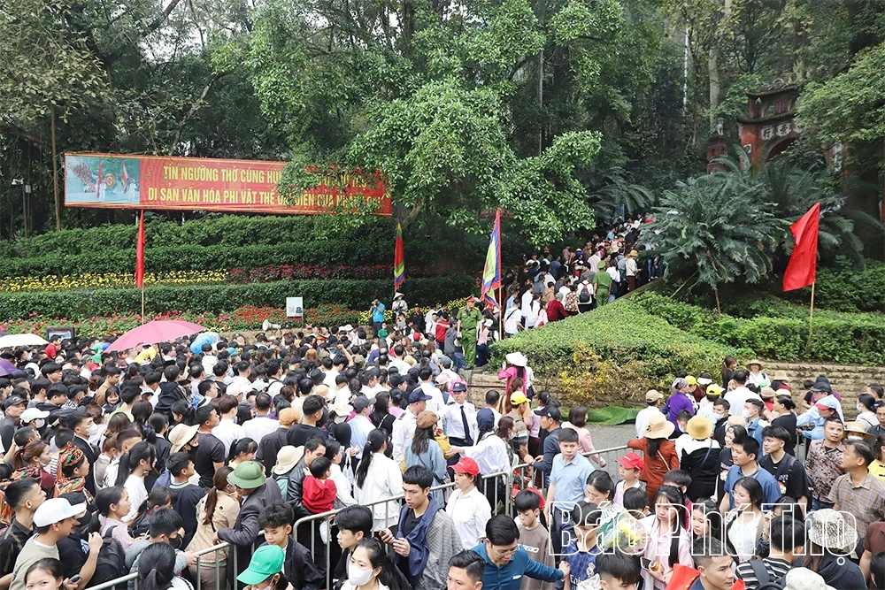 Tôn vinh truyền thống văn hóa dân tộc