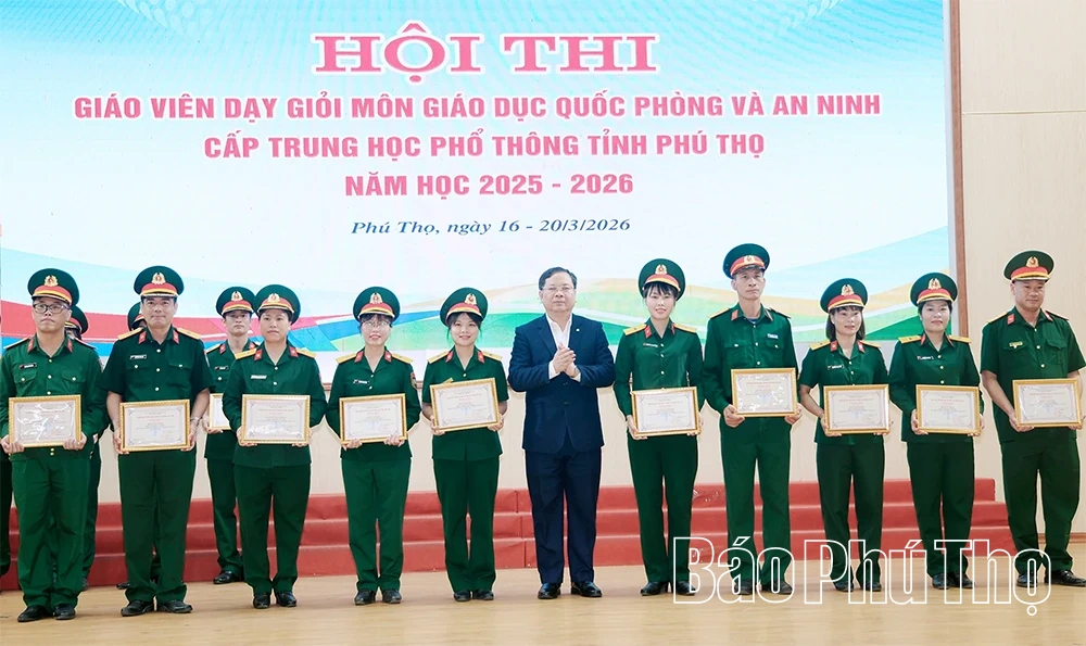 Bế mạc Hội thi giáo viên dạy giỏi môn Giáo dục Quốc phòng và An ninh cấp THPT năm học 2025 - 2026