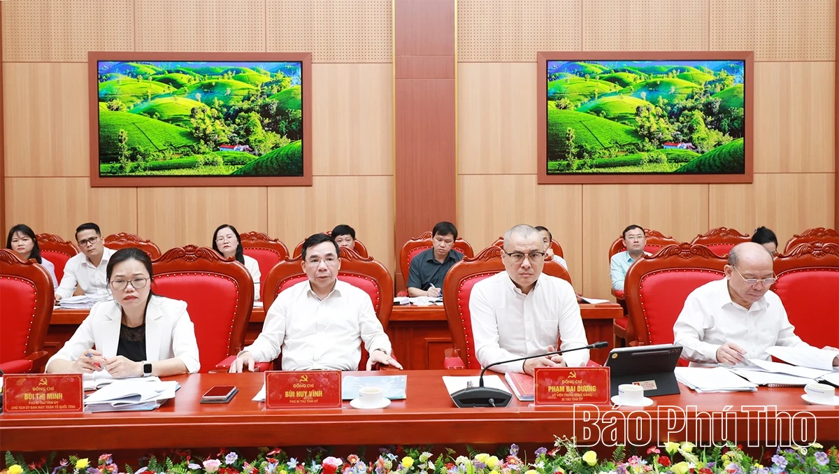 Đoàn kiểm tra, giám sát số 15 của Bộ Chính trị làm việc tại Phú Thọ