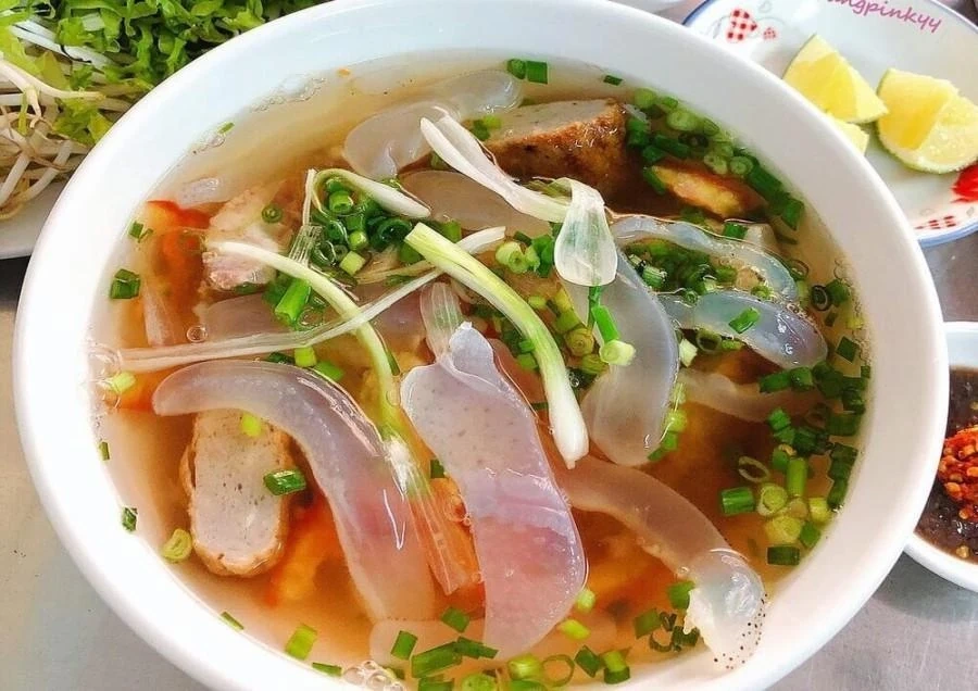 Bản đồ ẩm thực chi tiết: Ăn gì ở Cam Ranh để thỏa mãn vị giác?