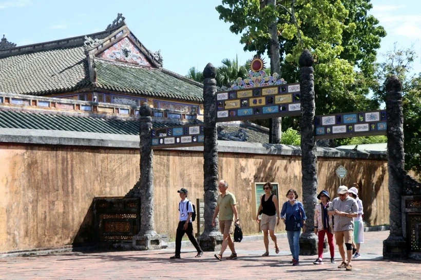 Việt Nam - điểm sáng thân thiện trong bối cảnh du lịch toàn cầu quá tải