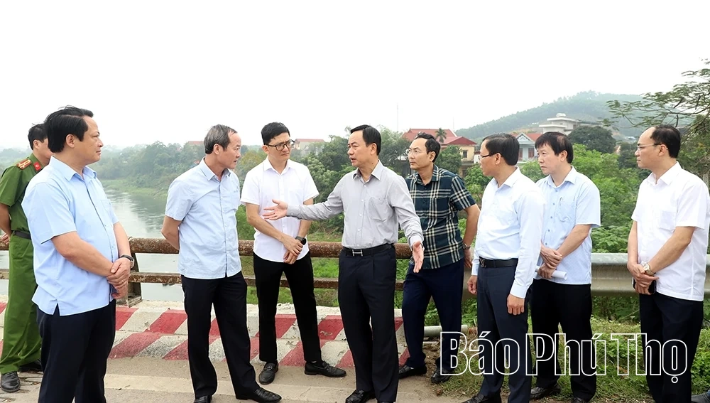 Kiểm tra công tác sửa chữa, khắc phục hư hỏng cầu Sông Lô