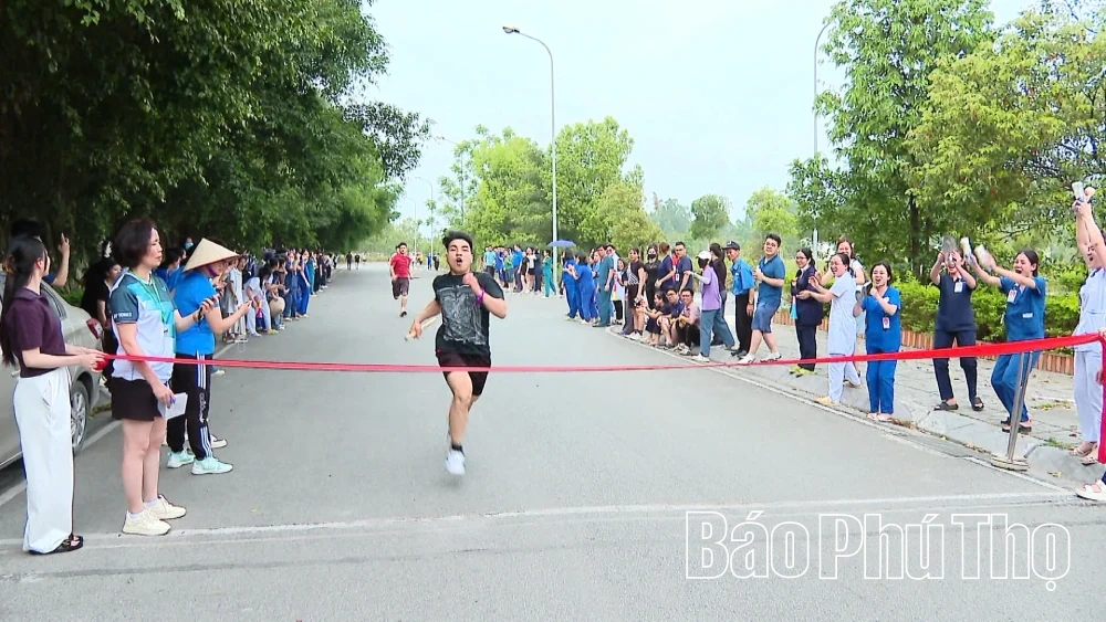 Hội thao Bệnh viện Sản Nhi tỉnh Phú Thọ chào mừng 95 năm Ngày thành lập Đoàn TNCS Hồ Chí Minh