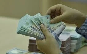 Khẩn trương trình Nghị định điều chỉnh lương cơ sở; chuẩn bị kỹ lưỡng, đề xuất các phương án cải cách chính sách tiền lương