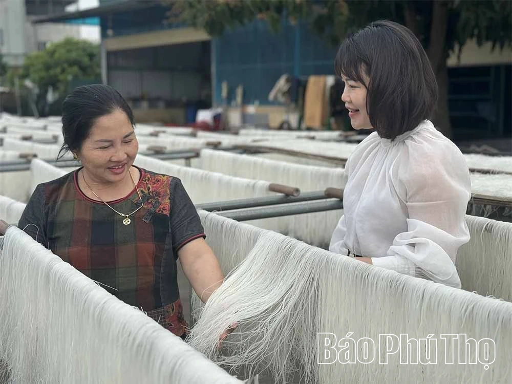 Giữ nghề làm mì gạo sạch ở Hoàng Xá