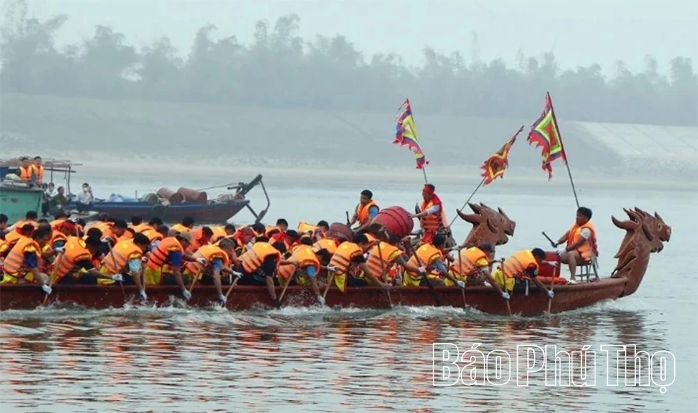 Rực rỡ sắc màu văn hóa bên dòng sông Đà huyền thoại