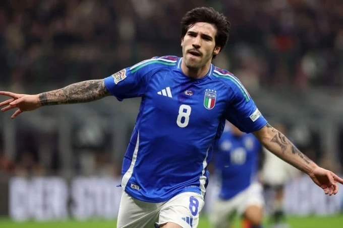 Italy tiến sát vé dự World Cup
