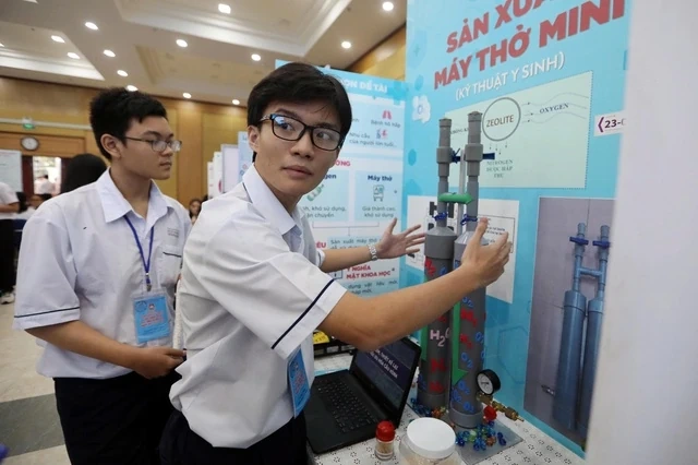 Học sinh né môn khoa học tự nhiên: Trách nhiệm của trường phổ thông