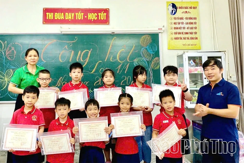 Tự hào dòng họ học tập