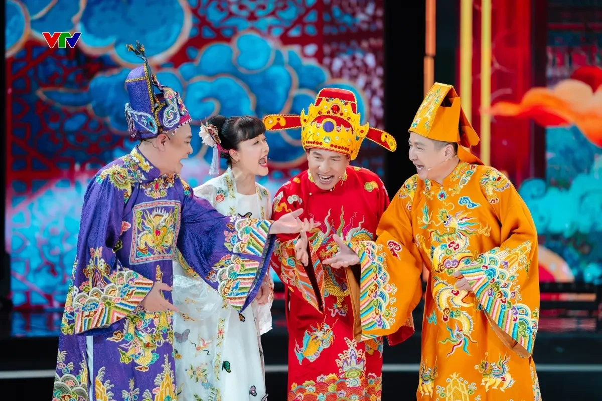 Táo quân trở lại với tiểu phẩm “Hái hoa dân chủ”