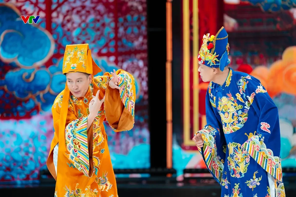 Táo quân trở lại với tiểu phẩm “Hái hoa dân chủ”