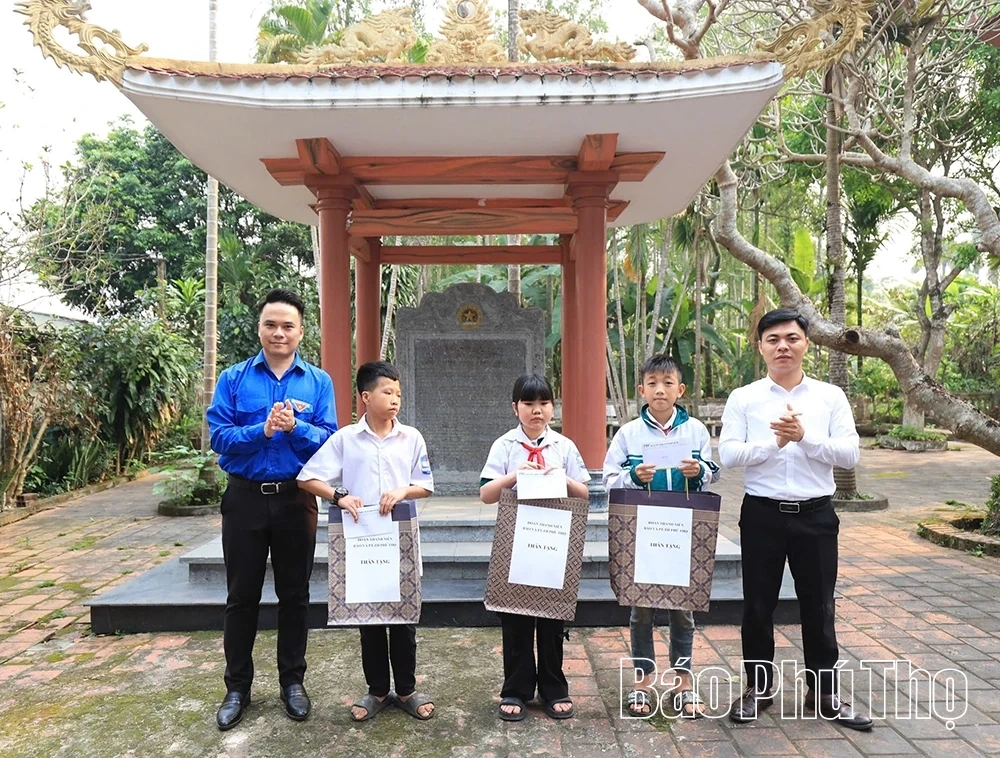 Hành trình về nguồn tại Di tích lịch sử quốc gia Khu kinh tế thanh niên, xã Minh Đài