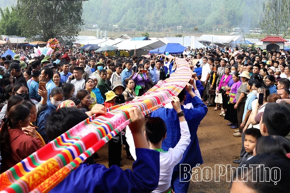 Preserving the Soul of Muong Khenh through Dinh Khenh Festival