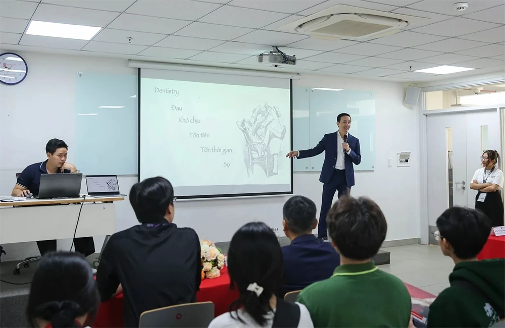 Trên 5.000 học sinh lớp 12 trải nghiệm ngành nghề và định hướng tương lai