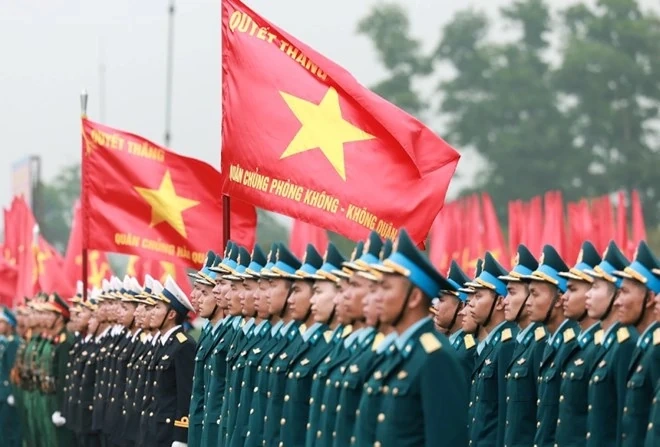 Bảng lương của sĩ quan quân đội, công an khi lương cơ sở dự kiến tăng từ 1/7