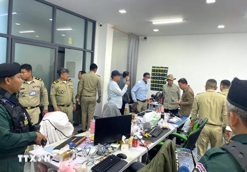 Thượng viện Campuchia thông qua dự luật chống lừa đảo trực tuyến