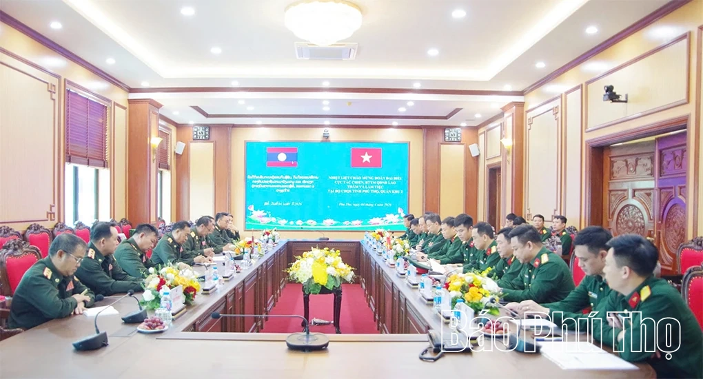 Trao đổi công tác quốc phòng, quân sự địa phương