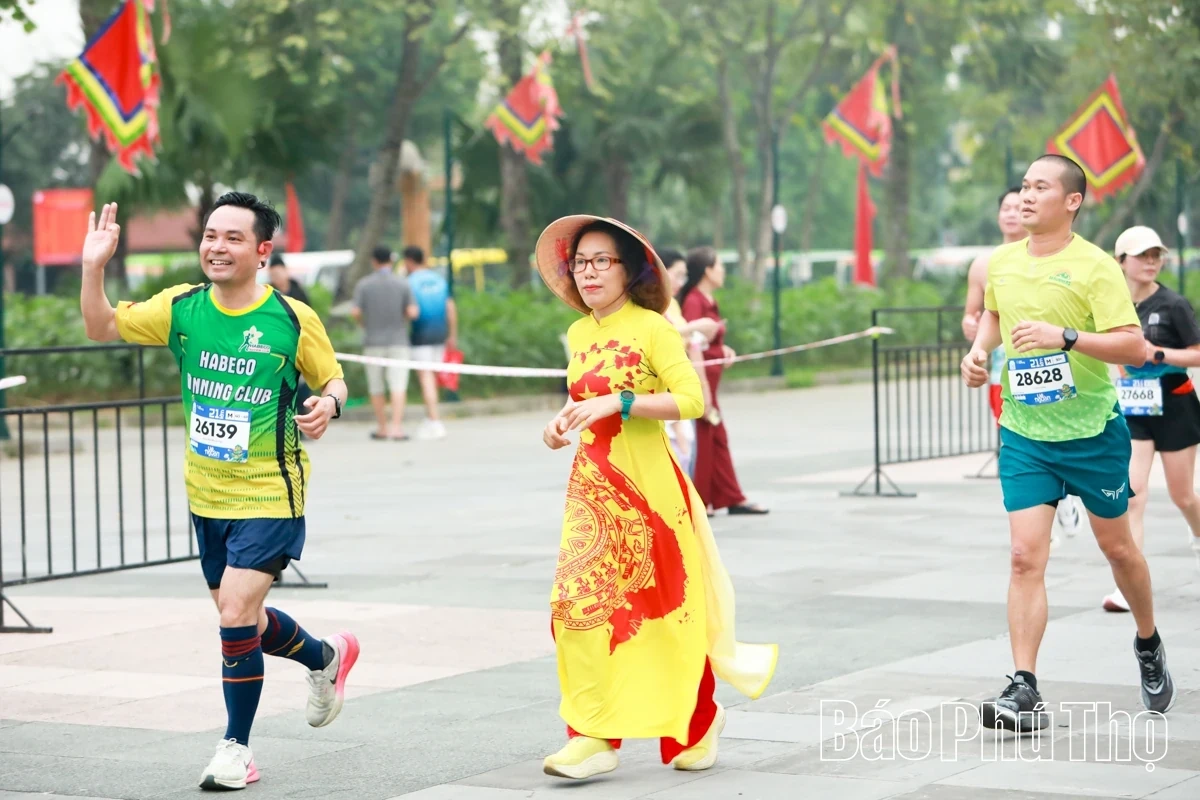 Vibrant Colors of the 2026 Back to the Roots Hung Temple Marathon