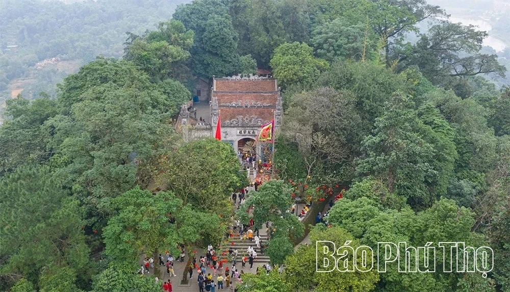 Promoting Phu Tho Tourism through the Hung Temple Festival