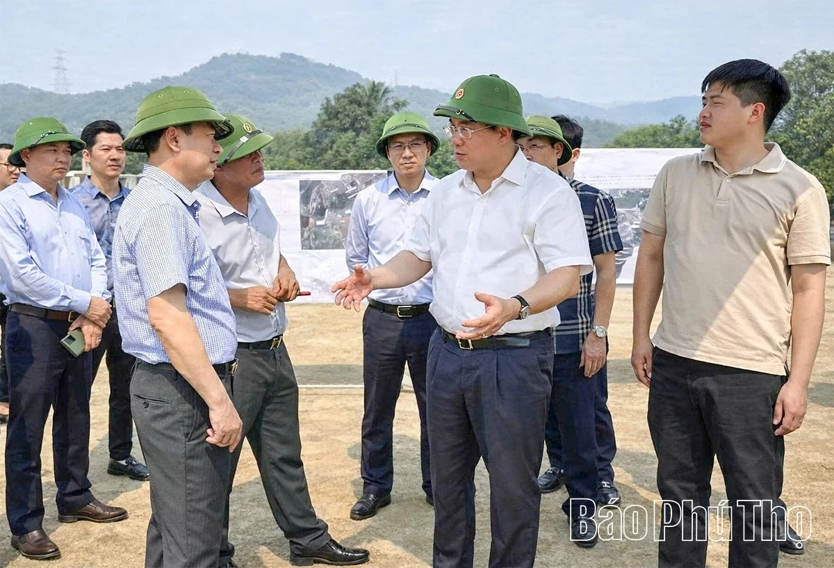 Provincial Chairman Tran Duy Dong Conducts Field Inspection and Directs Efforts to Accelerate Key Projects in Hoa Binh Area