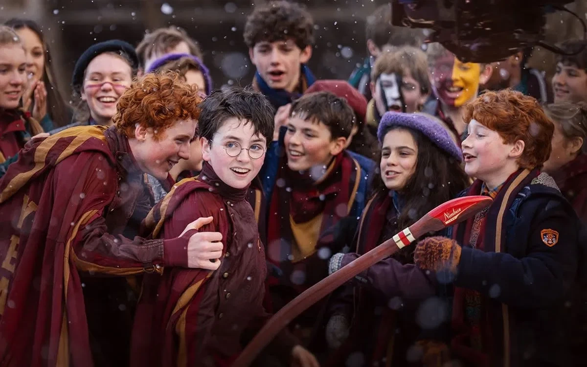 Harry Potter ra mắt chương trình hậu trường đặc biệt về thế giới phù thủy