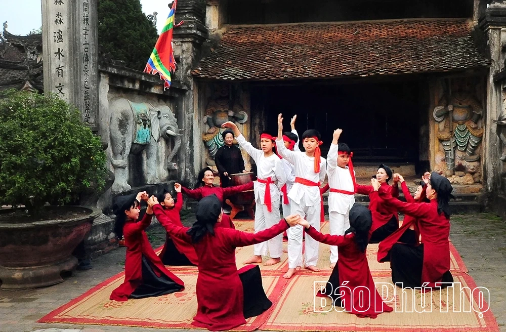 “Sắc màu Du lịch Đất Tổ”