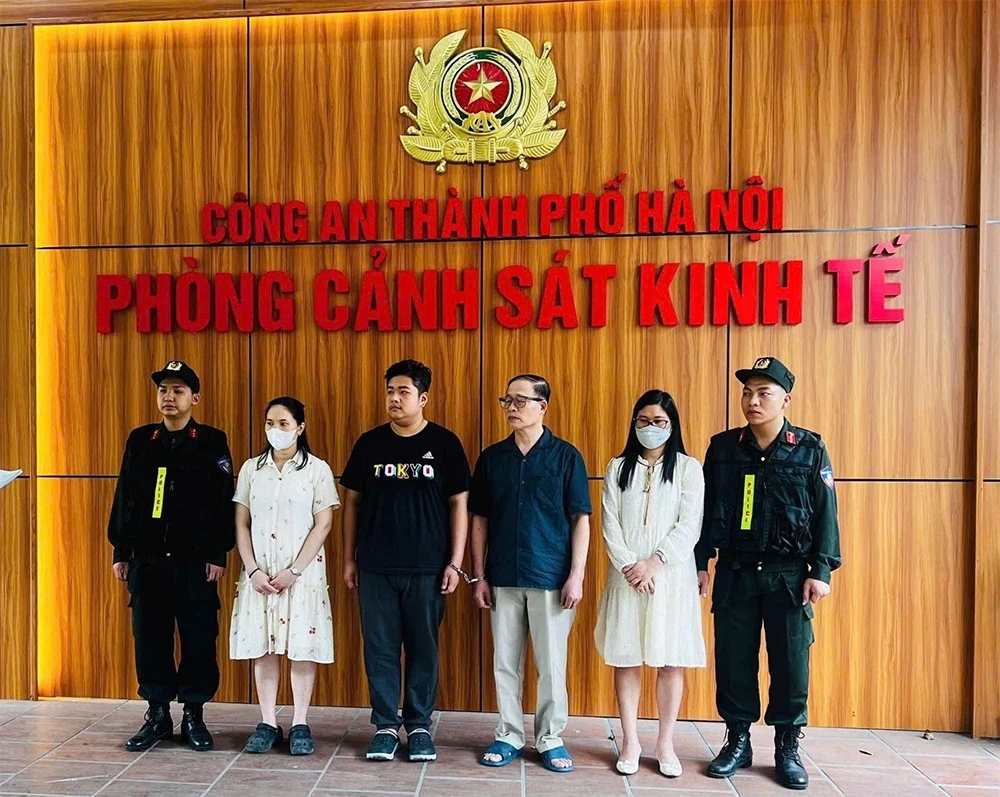 Ông Vũ Minh Châu và con trai bị khởi tố: Bảo Tín Minh Châu lên tiếng