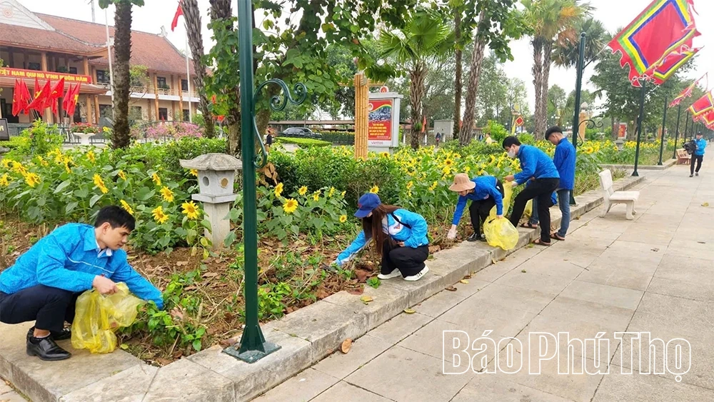 Sắc “áo xanh” hướng về nguồn cội