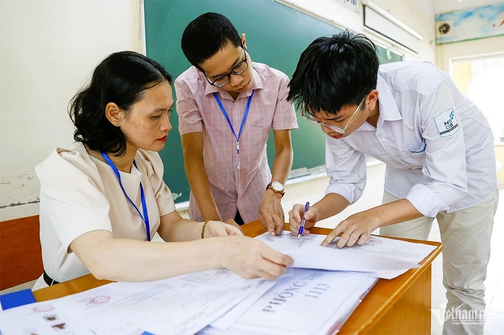 Băn khoăn 27 điểm nhưng Toán/Văn dưới 9 bị trượt đại học, Bộ GD&ĐT lên tiếng