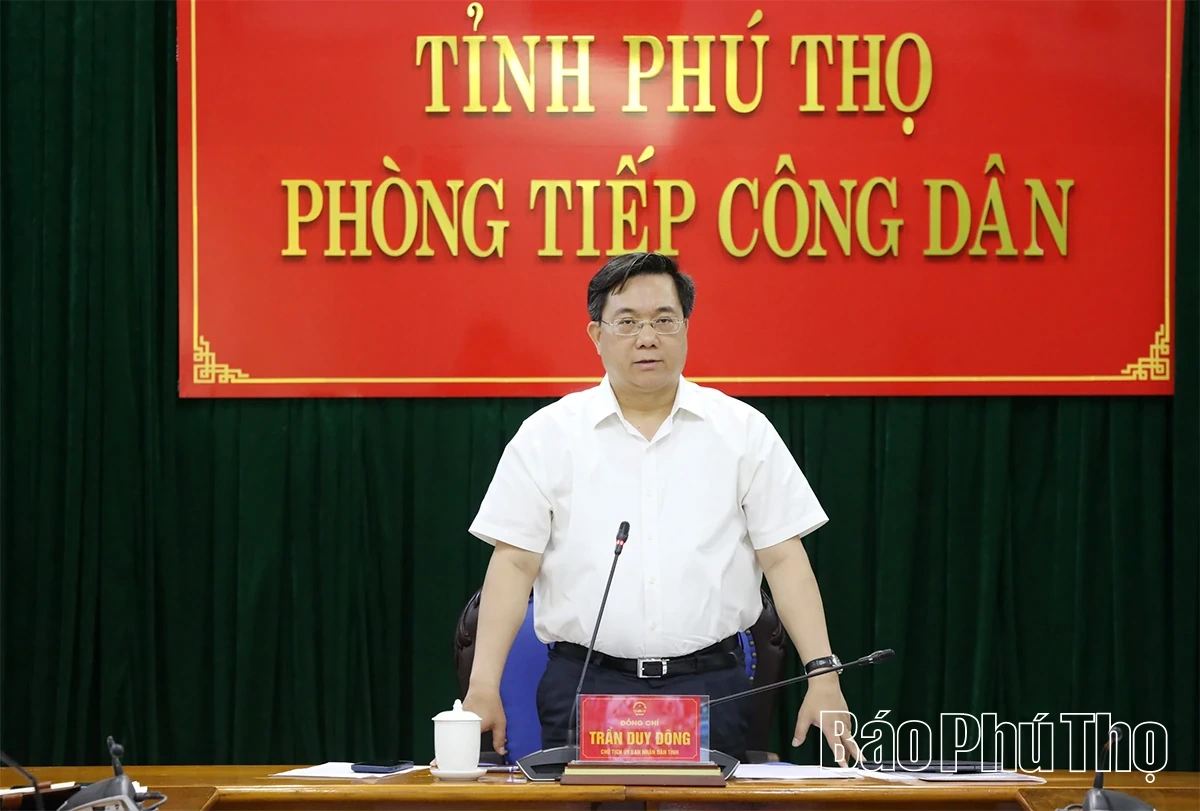 Chủ tịch UBND tỉnh Trần Duy Đông tiếp công dân định kỳ tháng 4