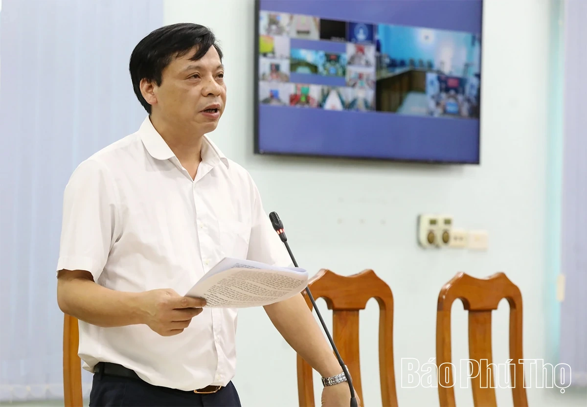 Chủ tịch UBND tỉnh Trần Duy Đông tiếp công dân định kỳ tháng 4