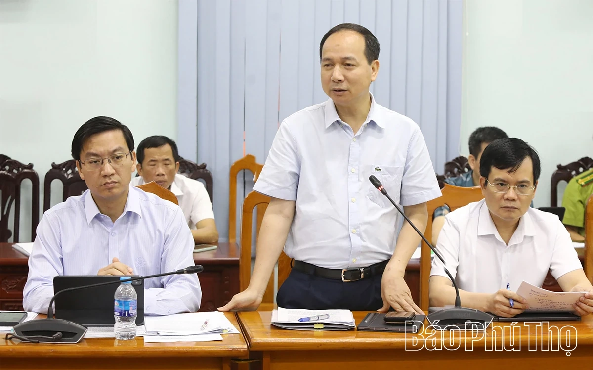 Chủ tịch UBND tỉnh Trần Duy Đông tiếp công dân định kỳ tháng 4