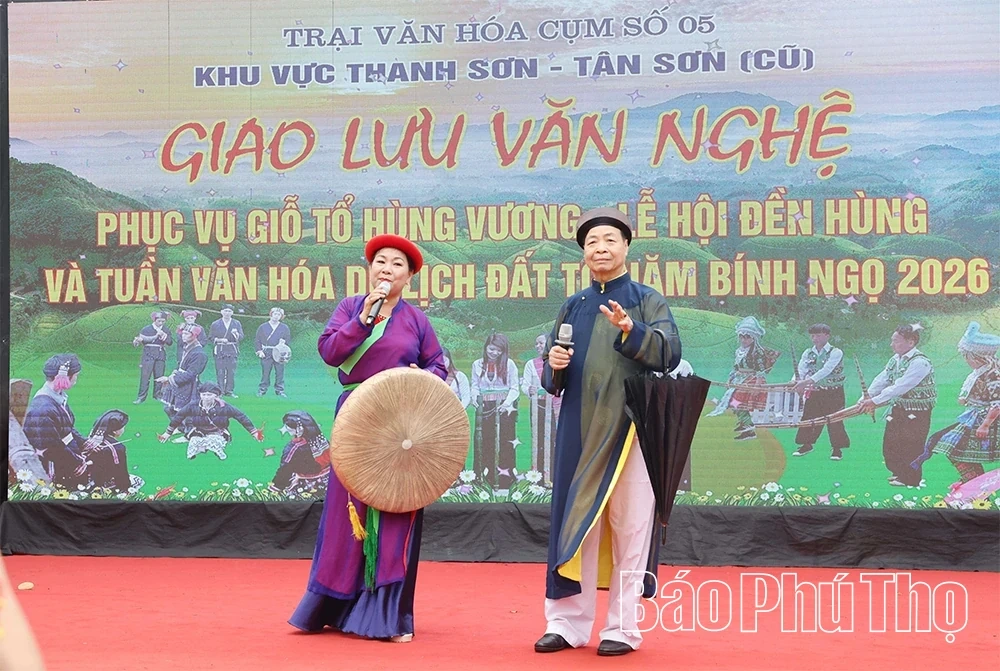 Ethnic Colors Converge at the Cultural Camp