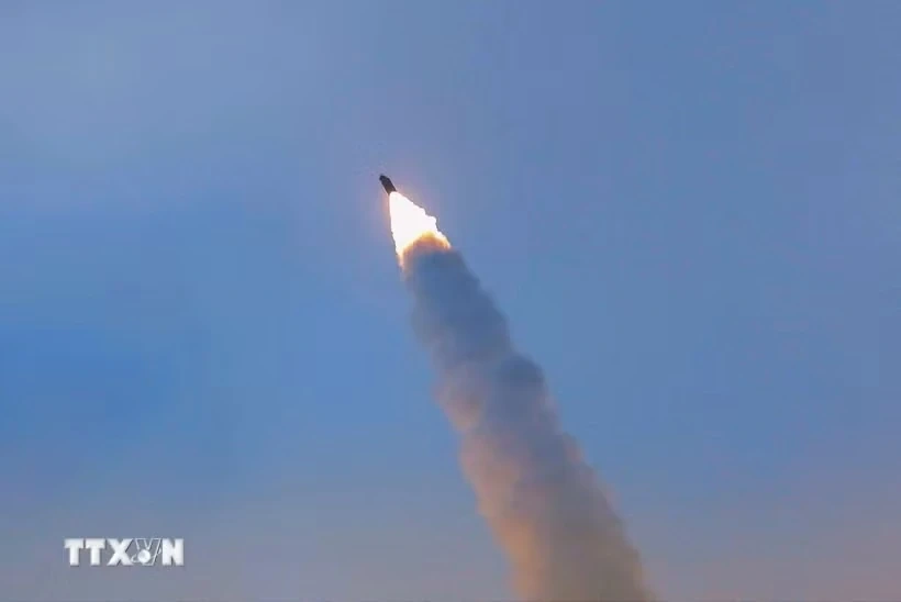 Quân đội Hàn Quốc: Triều Tiên phóng tên lửa đạn đạo chưa xác định