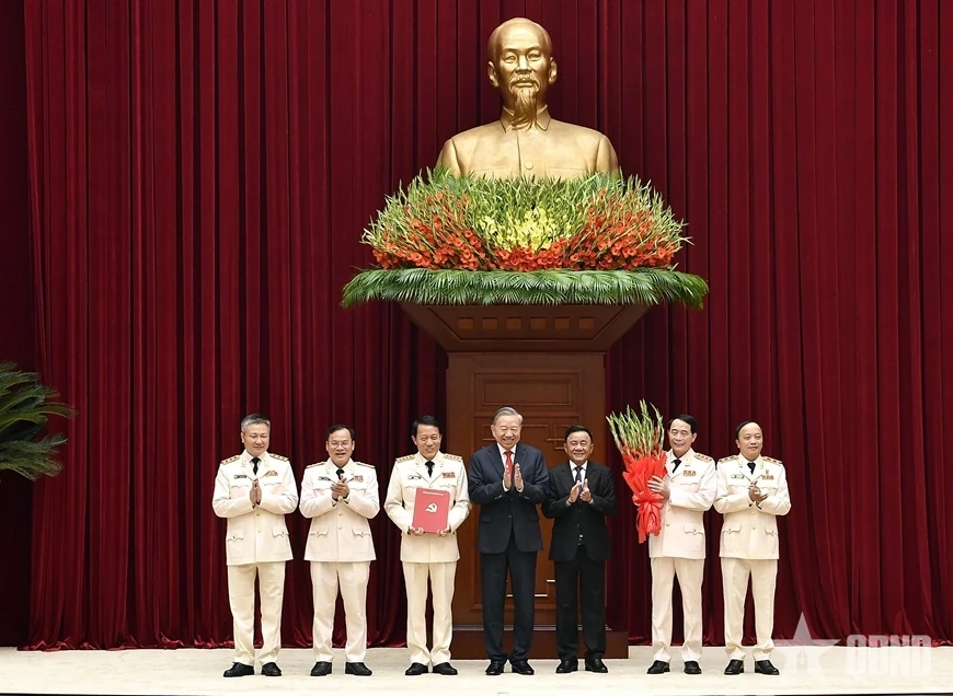 Tổng Bí thư, Chủ tịch nước Tô Lâm chủ trì Hội nghị công bố Quyết định của Bộ Chính trị về công tác cán bộ