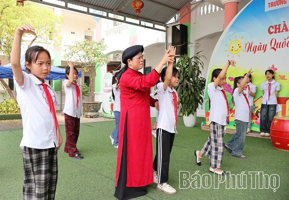 Để câu Xoan Đất Tổ trường tồn trong dòng chảy hội nhập