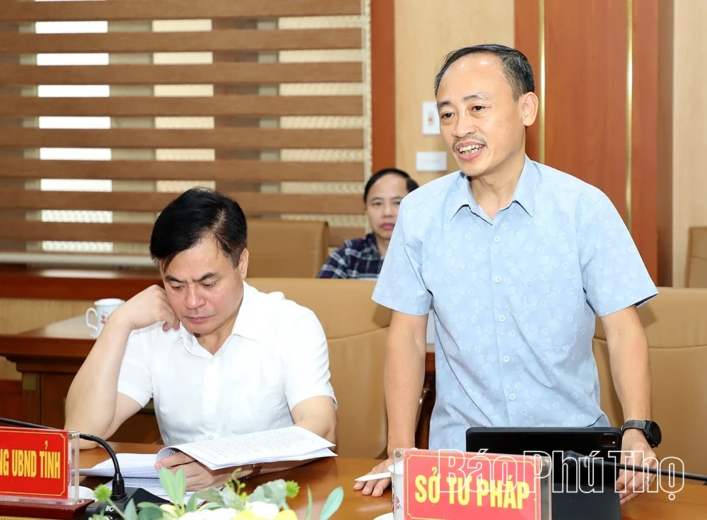 Phó Chủ tịch UBND tỉnh Vũ Việt Văn cho ý kiến về công tác quản lý xây dựng và chủ trương đầu tư dự án nhà ở trên địa bàn tỉnh