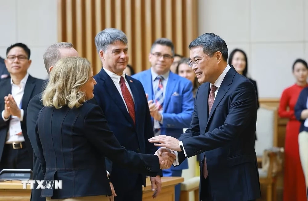 Thủ tướng Lê Minh Hưng làm việc với Đoàn 52 doanh nghiệp hàng đầu Hoa Kỳ