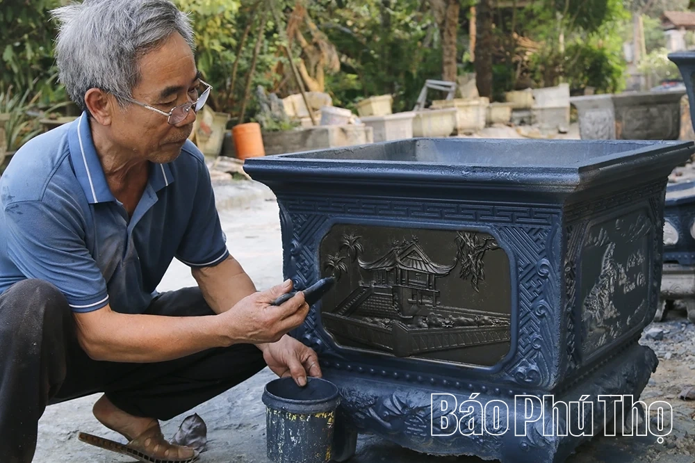 Hoa và cây cảnh Văn Lang – sinh kế từ làng