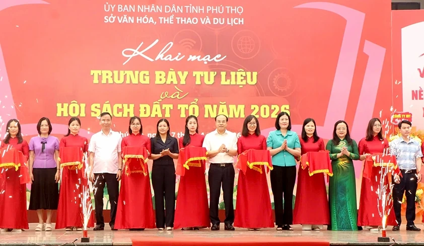 Khai mạc Trưng bày tư liệu và Hội sách Đất Tổ năm 2026