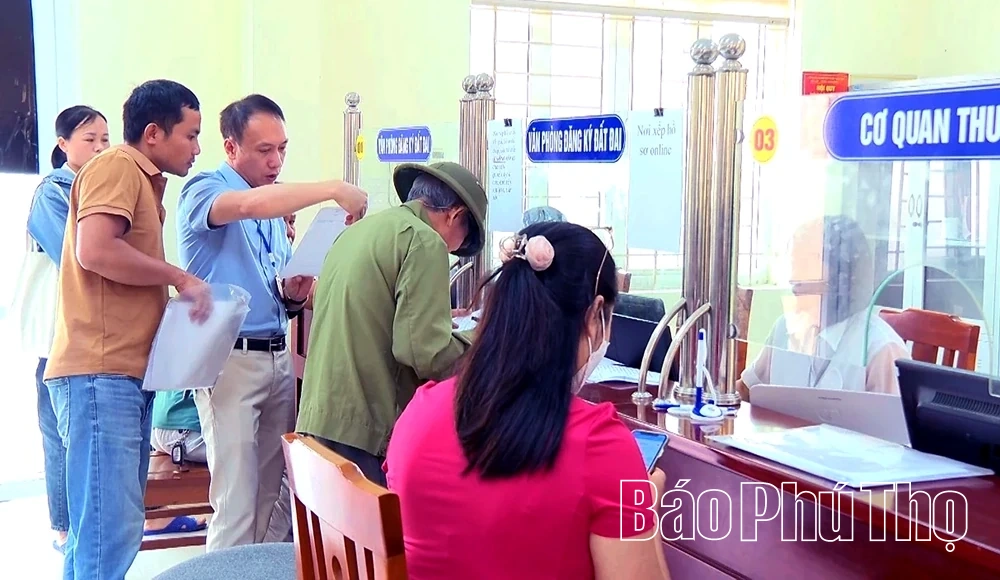 Quyết liệt xử lý hồ sơ đất đai chậm muộn