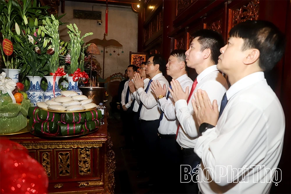 Các xã cụm số 7 dâng hương tưởng niệm các Vua Hùng