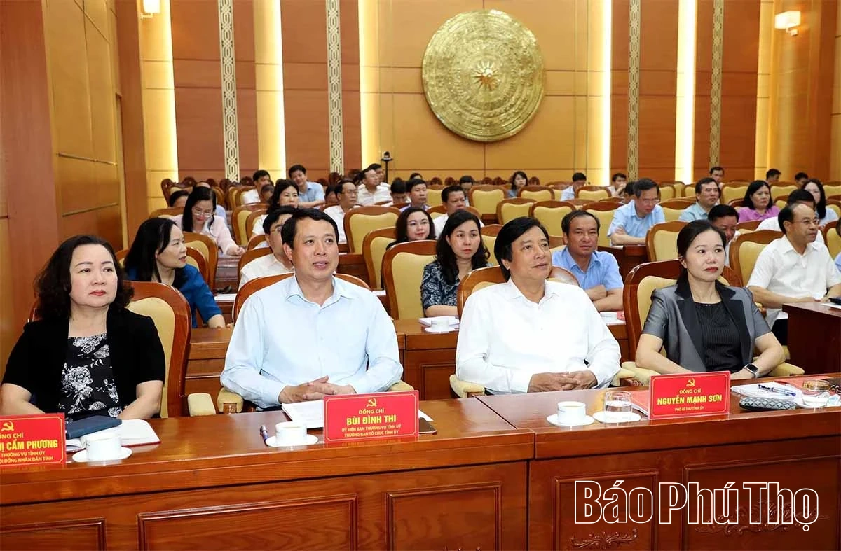Tỉnh ủy Phú Thọ nghiên cứu, học tập, quán triệt và triển khai thực hiện Nghị quyết Hội nghị Trung ương lần thứ Hai, khóa XIV
