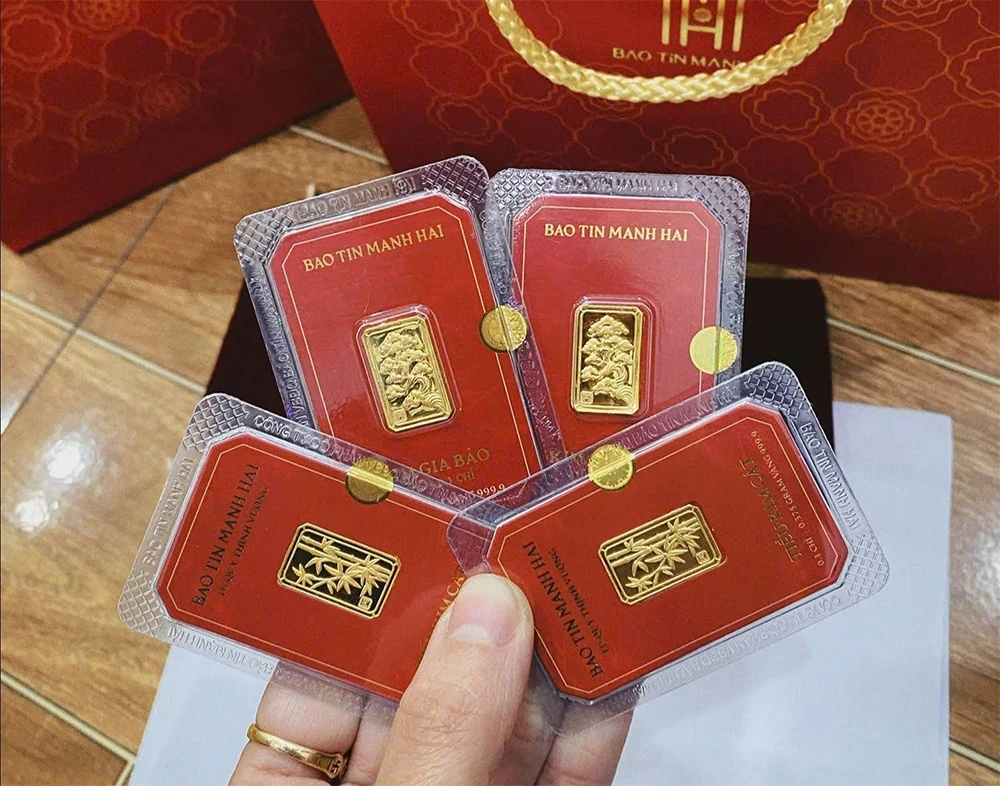 Giá vàng trong nước đảo chiều sụt giảm sáng 16/4
