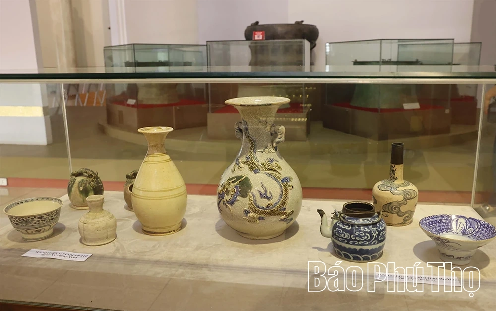 Trưng bày hơn 500 tài liệu, hiện vật tiêu biểu thời đại Hùng Vương